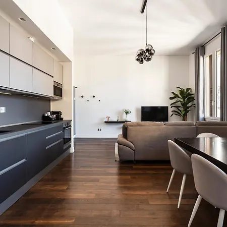 Noe Luxe With Parking On Request Daire Floransa