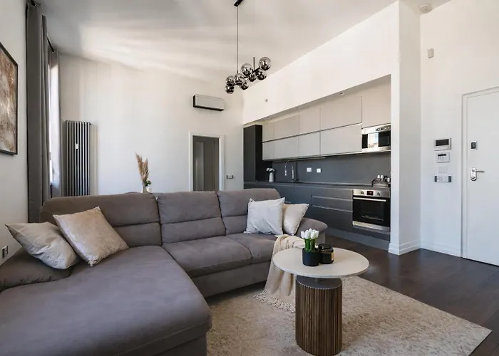 Noe Luxe With Parking On Request