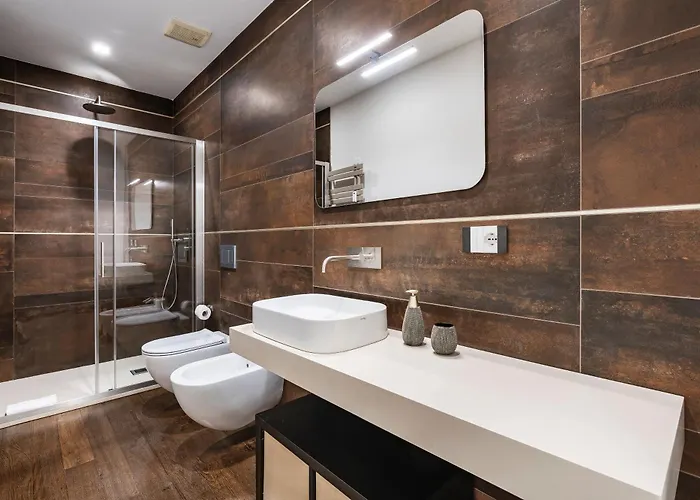 Noe Luxe With Parking On Request Apartament