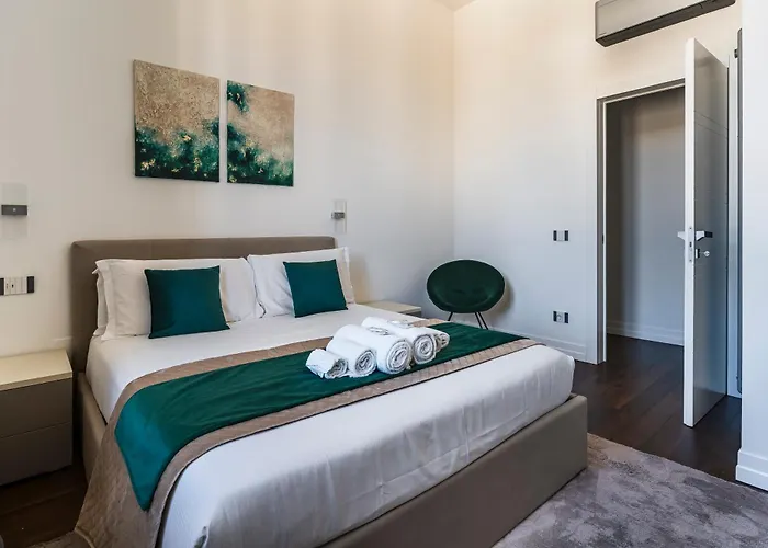 Noe Luxe With Parking On Request Apartment